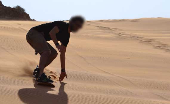 Dune Buggy Dubai with Sandboarding